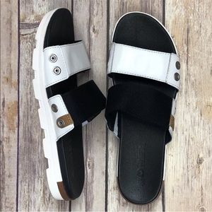 NEW Sorel Torpeda Slide Slip On Sandal Black White